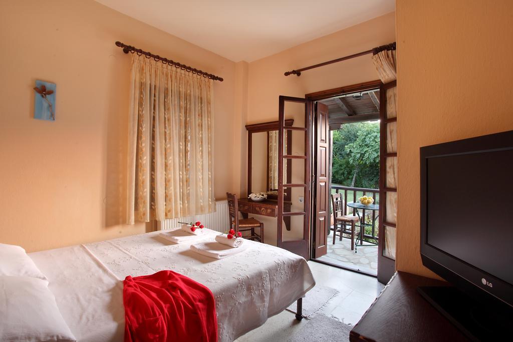 Stilvi Hotel Tsagarada Phòng bức ảnh